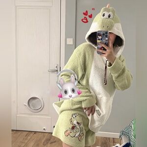 Gelato Pique - Super Mario Yoshi Pullover and Shorts Loungewear Set